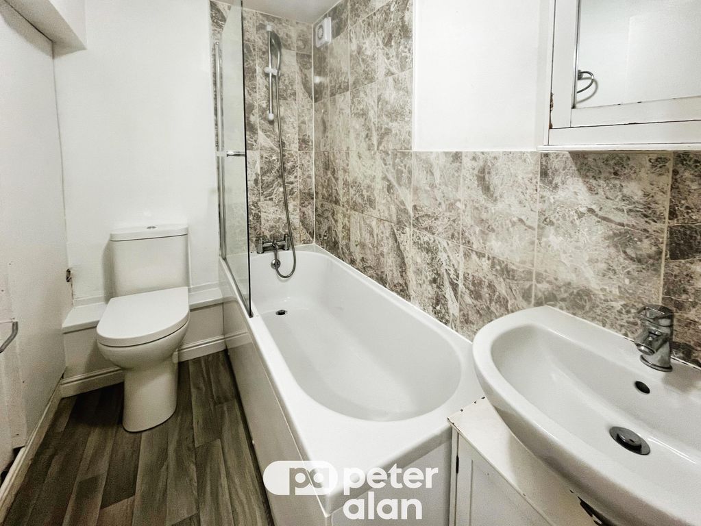 Property photo 3 of 4 Front