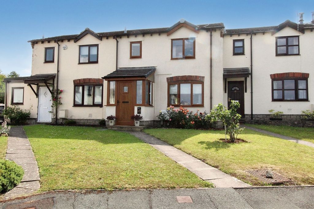Property photo 1 of 27