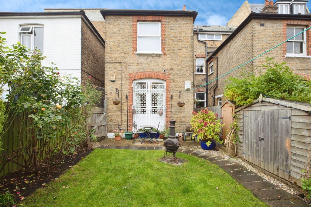 Property photo 2 of 15