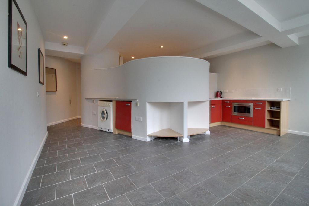 Property photo 2 of 13 Img_7171-Img_7173