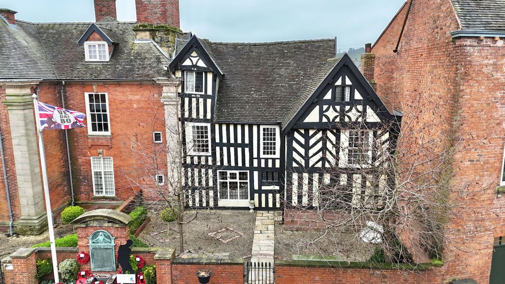 Property photo 1 of 38