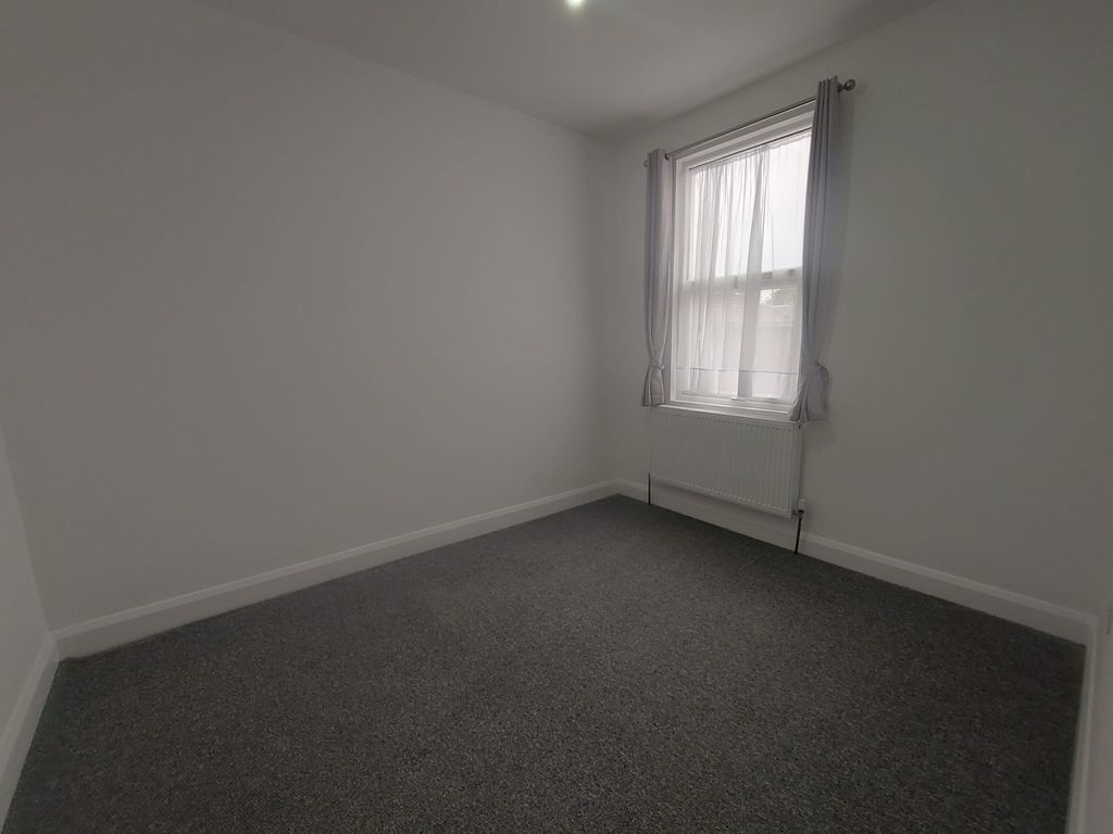 Property photo 3 of 5 Gallery