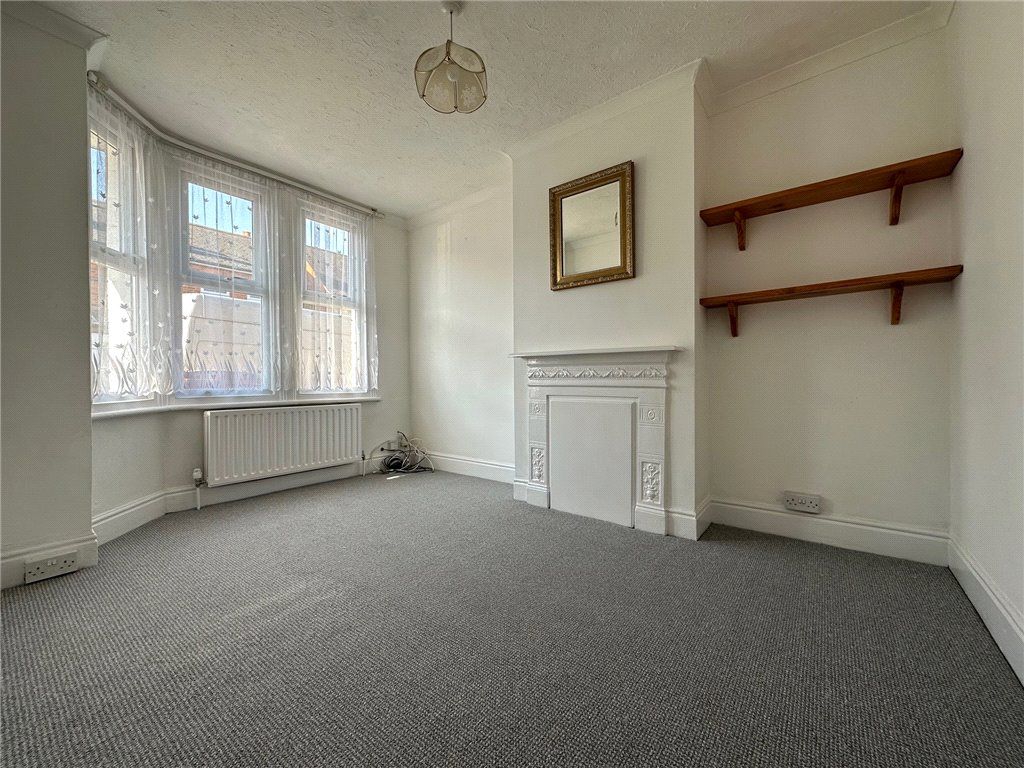 Property photo 2 of 10 Picture No. 29