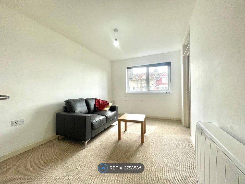 Property photo 3 of 5