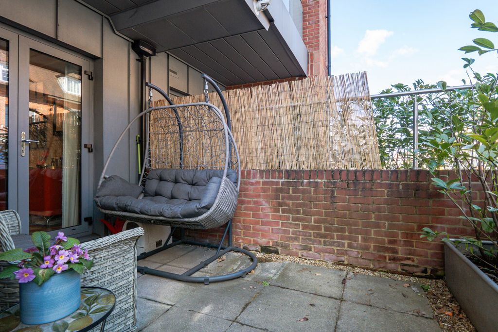 Property photo 2 of 14 1432166-4-69c5137...