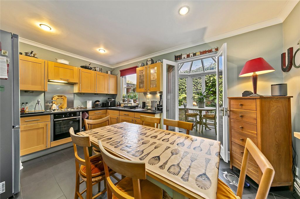 Property photo 3 of 15 Picture No. 06