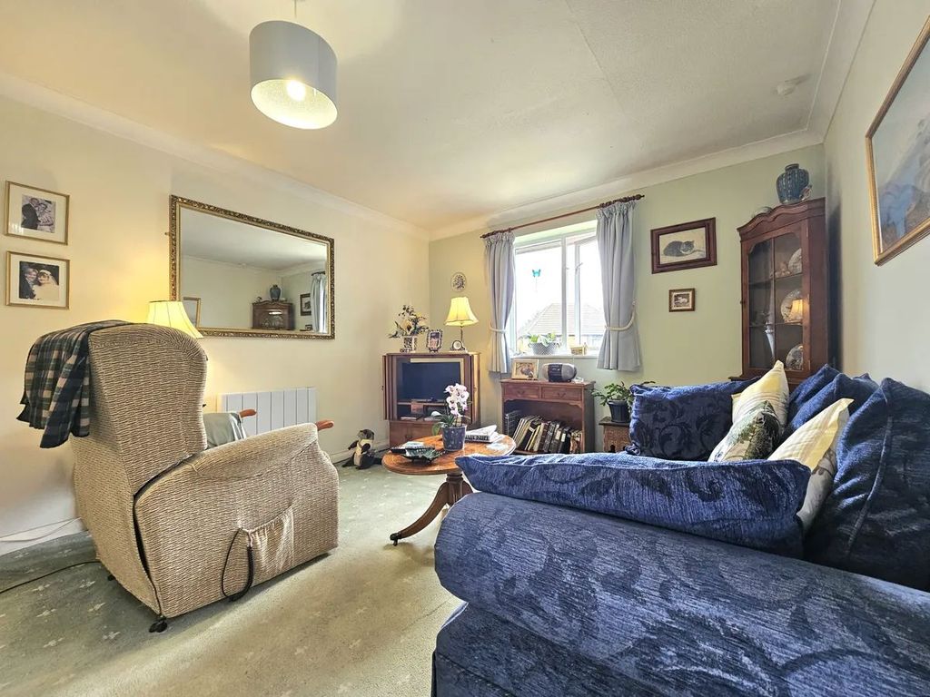Property photo 2 of 14