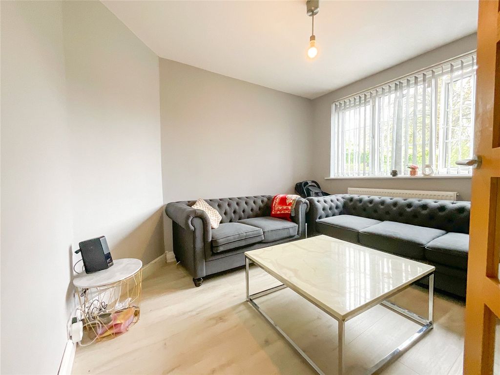 Additional image 9 of 3 bed semi-detached house to rentBoulton Walk, Birmingham, West Midlands B23