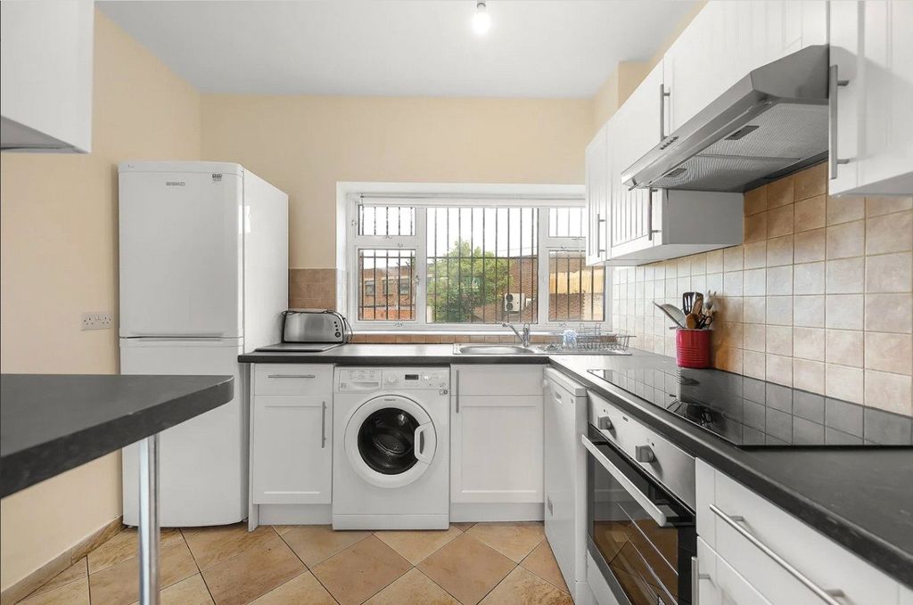 Property photo 2 of 10 Picture No. 04