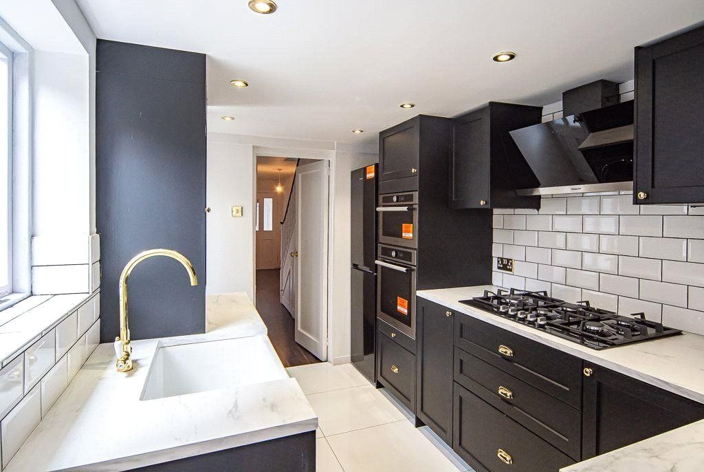 Property photo 2 of 27 Picture 2