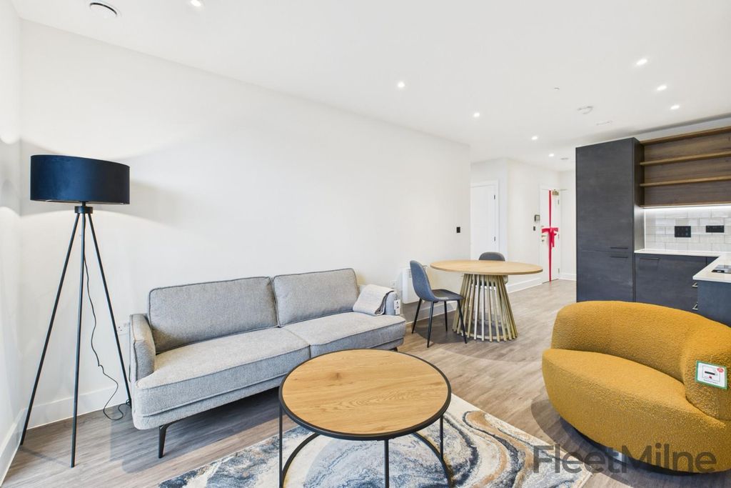 Property photo 1 of 16 Lounge/Dining Room