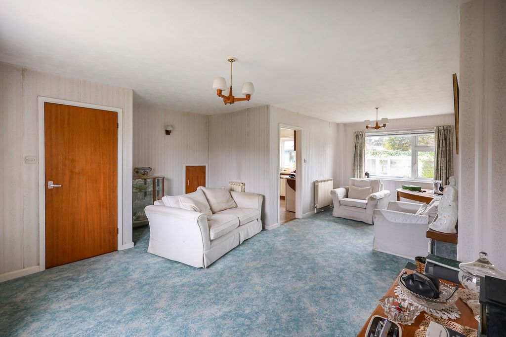 Property photo 3 of 20 Photo 2