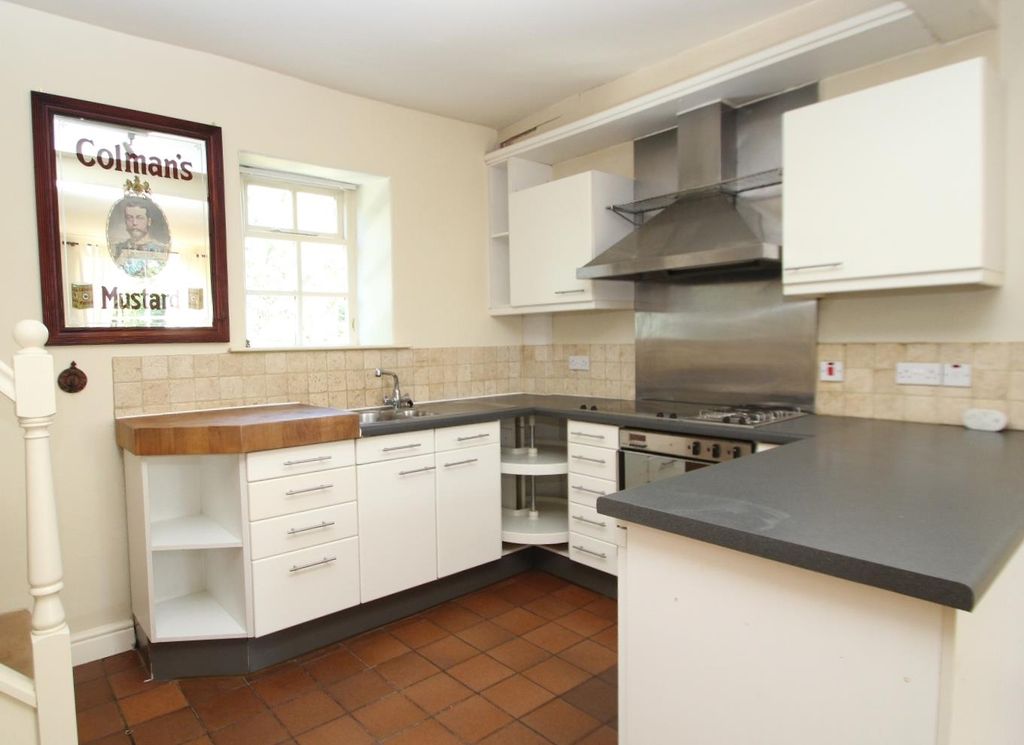 Property photo 2 of 11 0 General