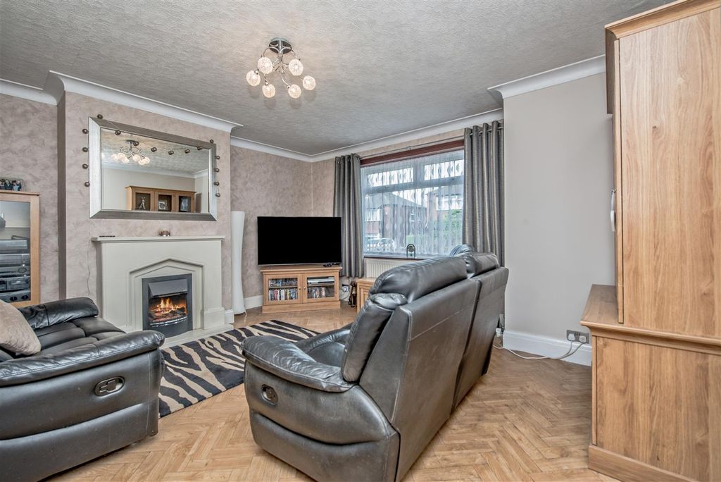 Property photo 2 of 16 Living Room: