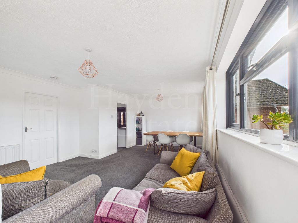 Property photo 2 of 12