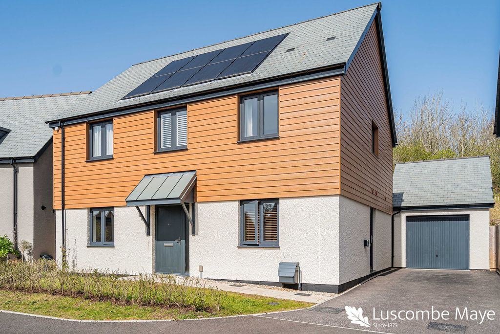 Property photo 1 of 31