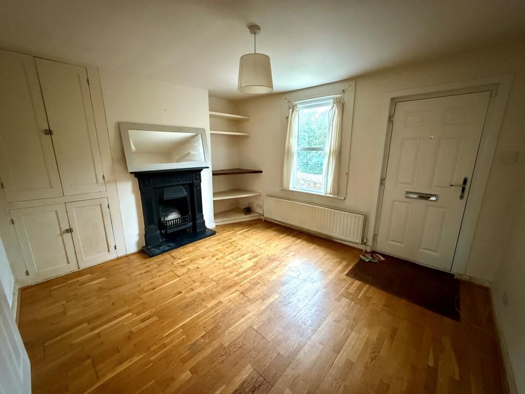 Property photo 2 of 10 Living Room