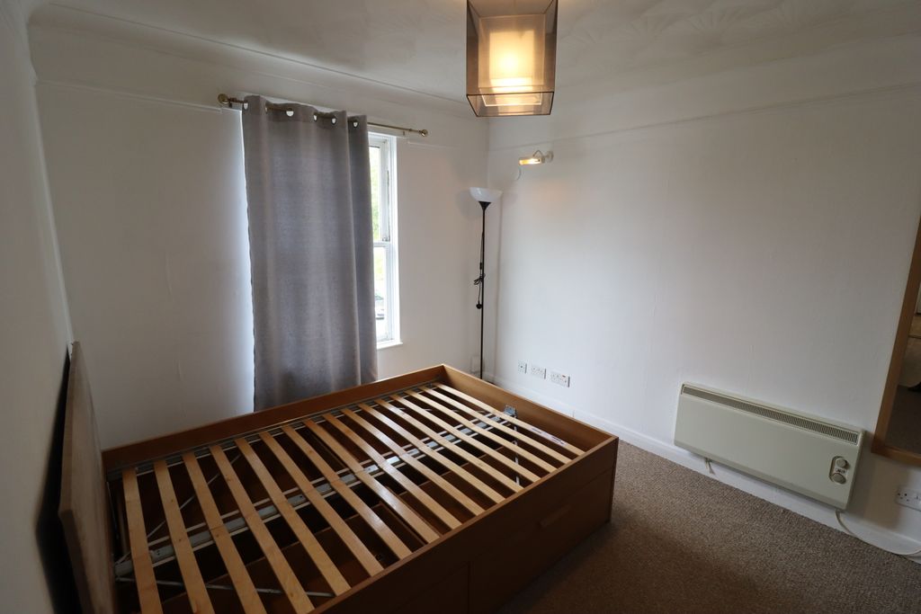 Property photo 3 of 9 Picture No. 11