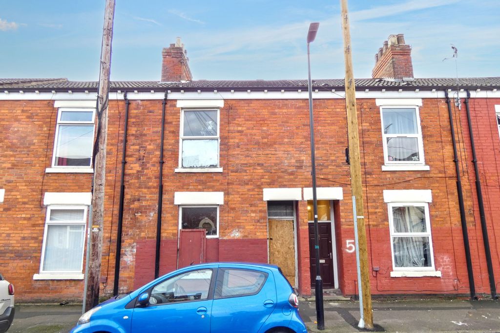 Property photo 1 of 17 3 Tyne Street, Hull, East Riding Of Yorkshire    Hu3 3Sq