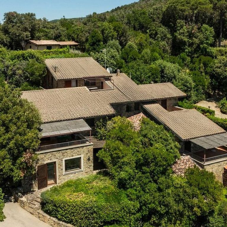 Property photo 1 of 14 Charming Villa In Punta Ala, Tuscany