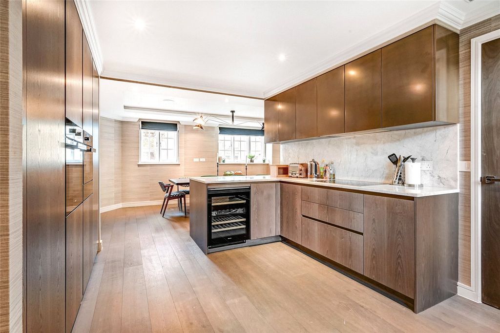 Property photo 2 of 17 Open Plan Living