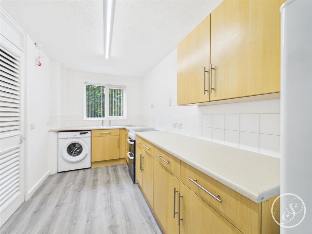 Property photo 3 of 9 Cam02071G0-Pr1021-Still002.Jpg
