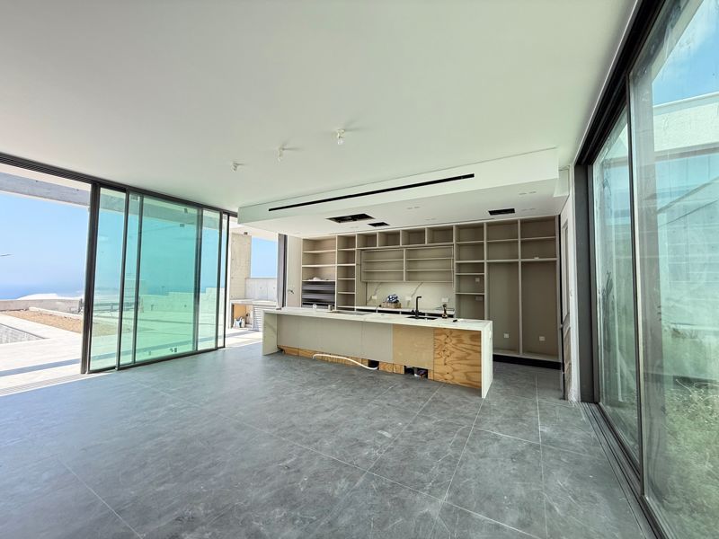 Property photo 2 of 26 Open Plan Kitchen