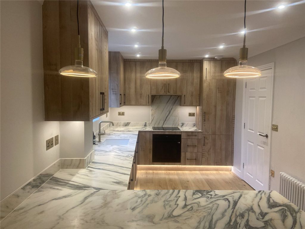 Property photo 3 of 11 Picture No. 05