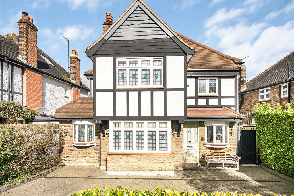 Property photo 1 of 31 Picture No. 23