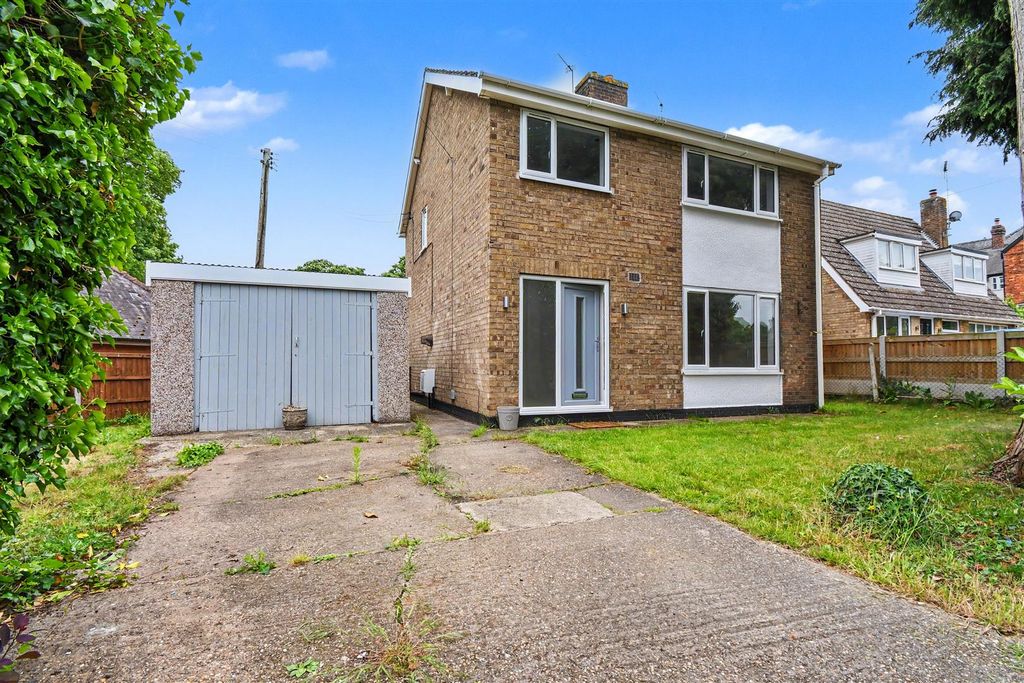 Property photo 1 of 16 Front