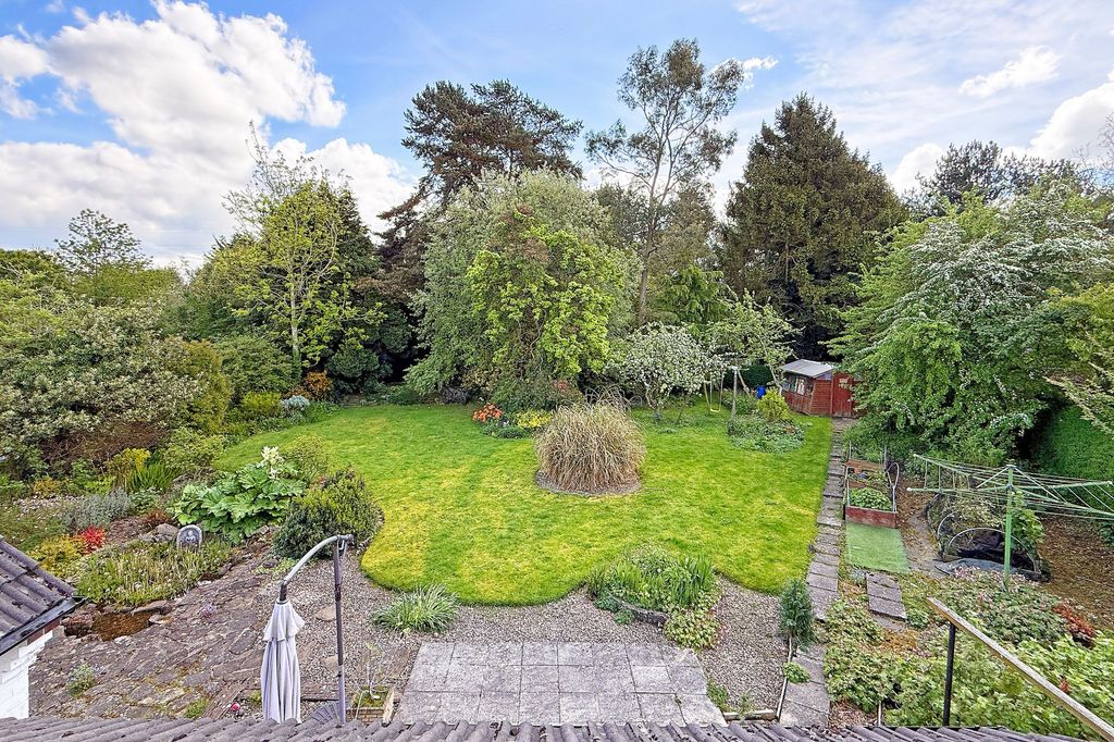 Property photo 2 of 24
