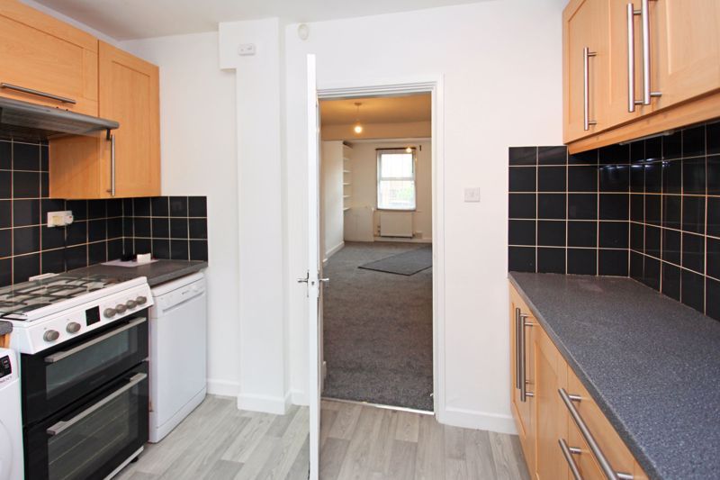 Property photo 3 of 19 Photo 9