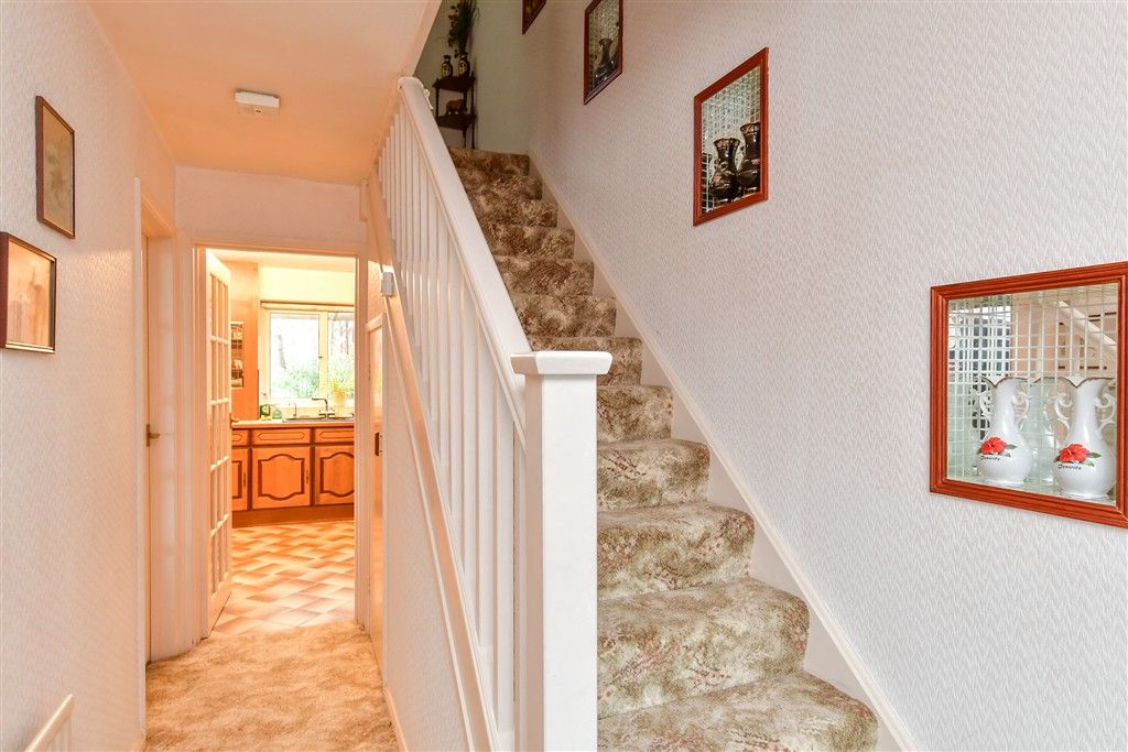 Property photo 2 of 14 Entrance Hall