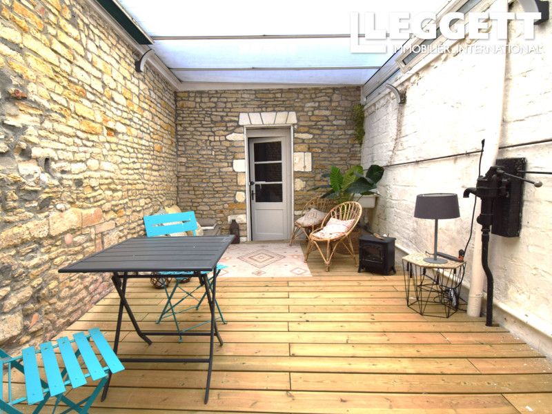 Property photo 1 of 10