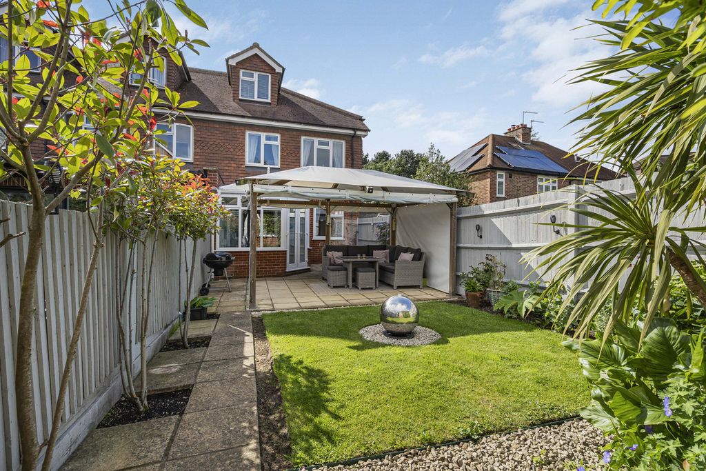 Property photo 3 of 41