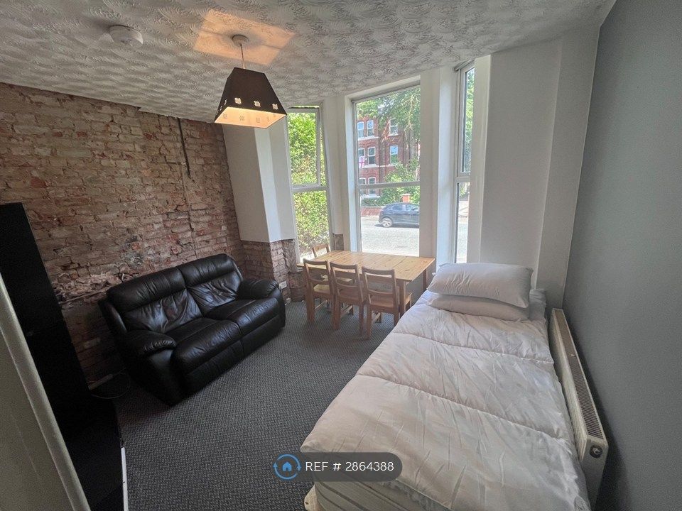 Property photo 3 of 12