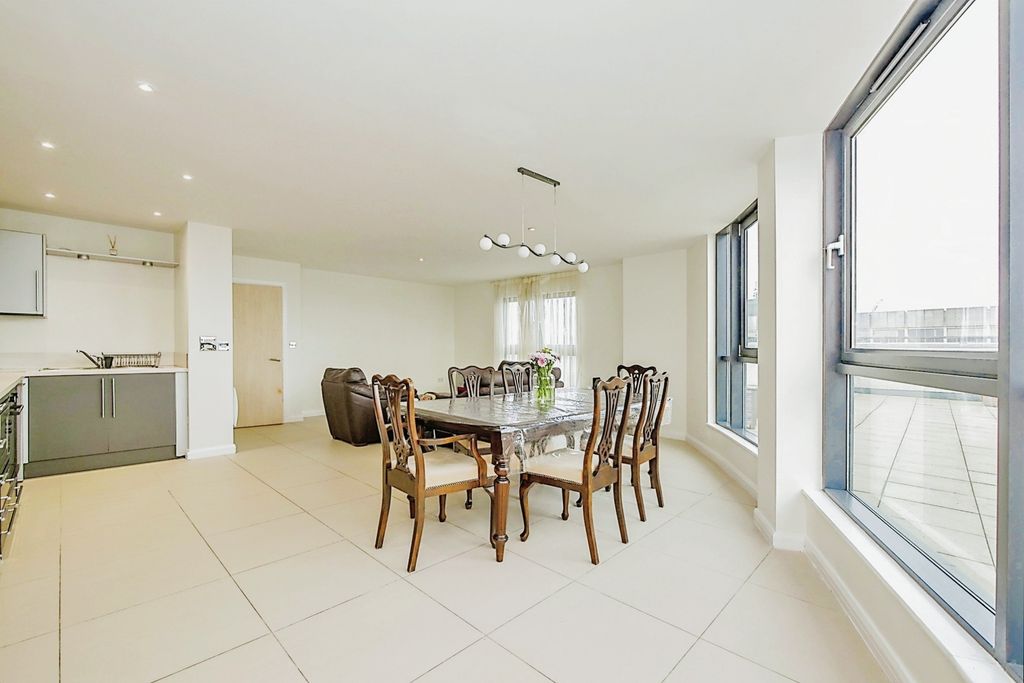 Property photo 3 of 12 Dining Room