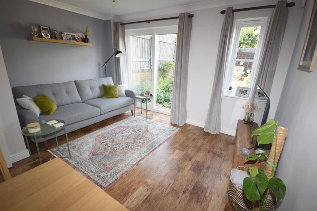 Property photo 3 of 15