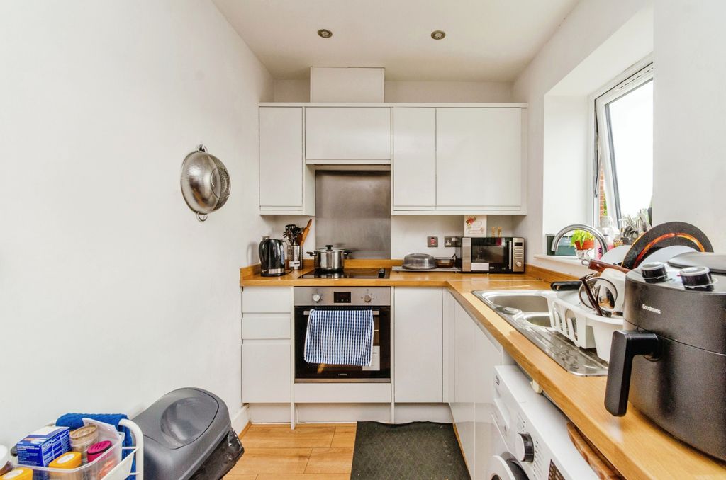 Property photo 3 of 17 Photography