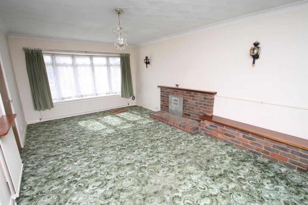 Property photo 3 of 17 Img_0017.Jpg