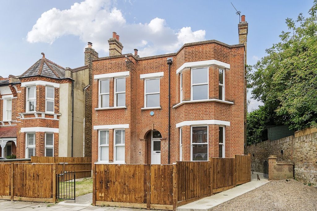 Property photo 1 of 11 Picture No. 02