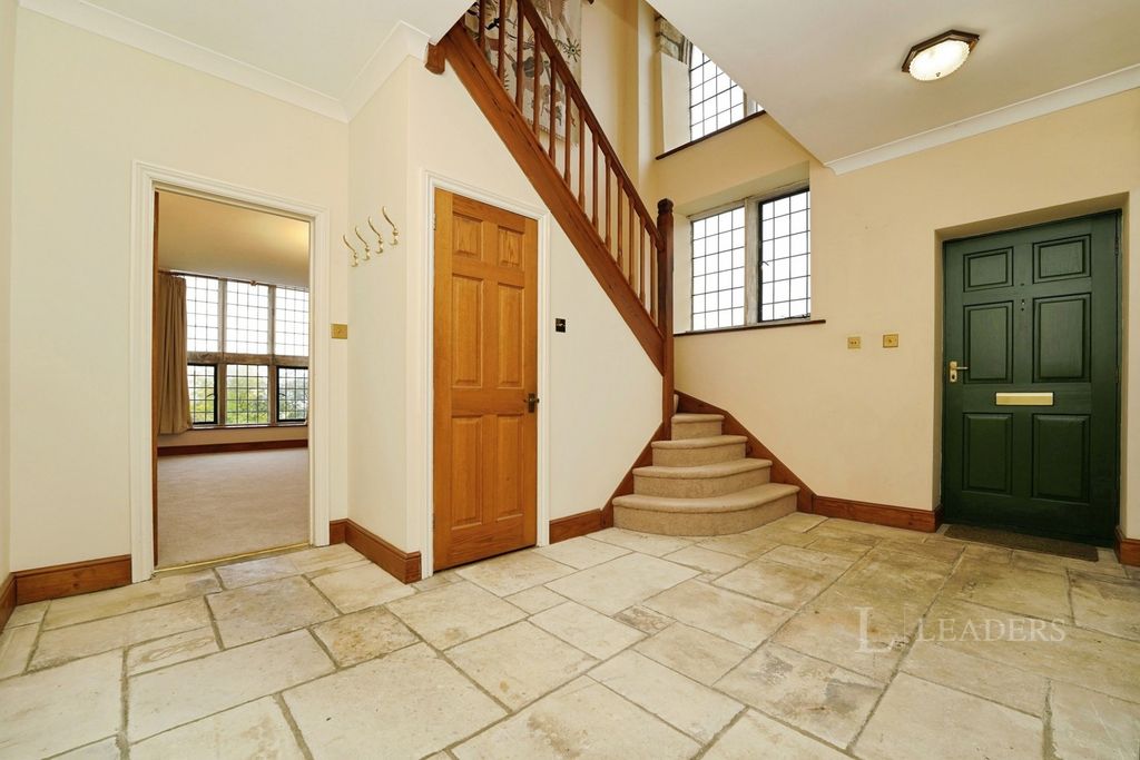 Property photo 2 of 35 Pbox-Img.Jpg