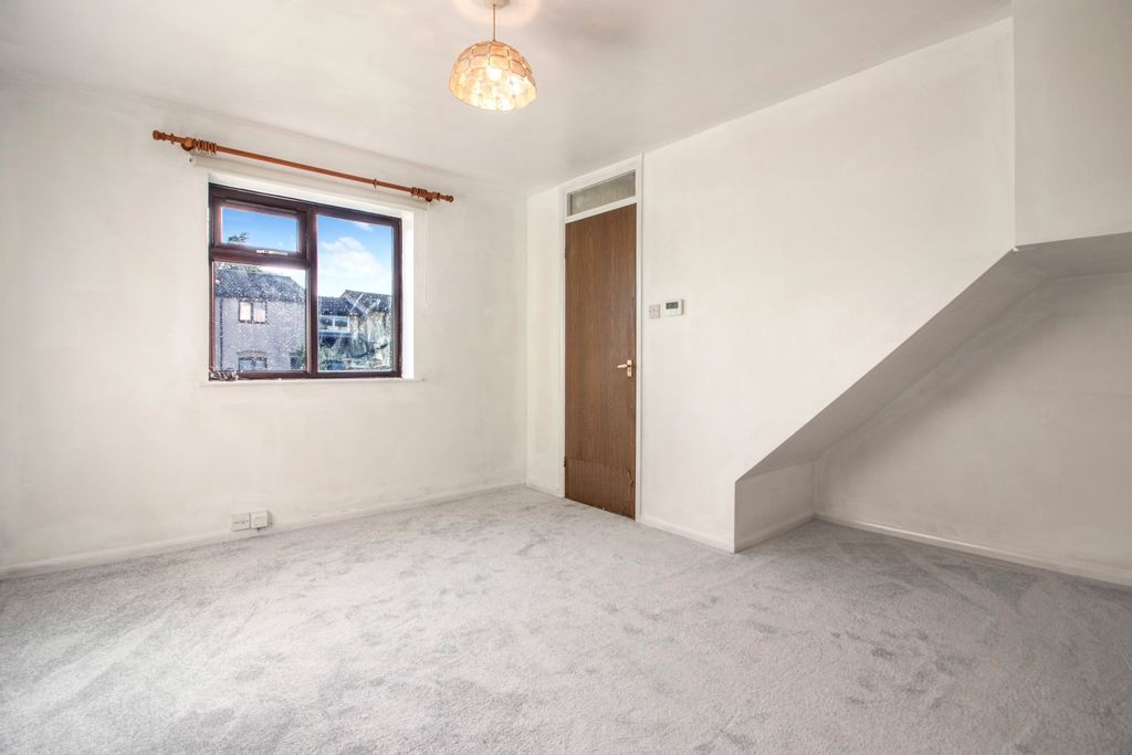 Property photo 3 of 12 Wimpole-06