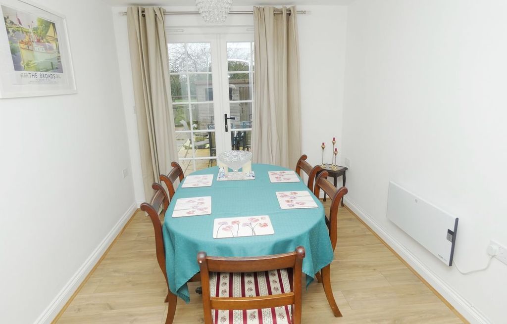 Property photo 3 of 11 Picture 3