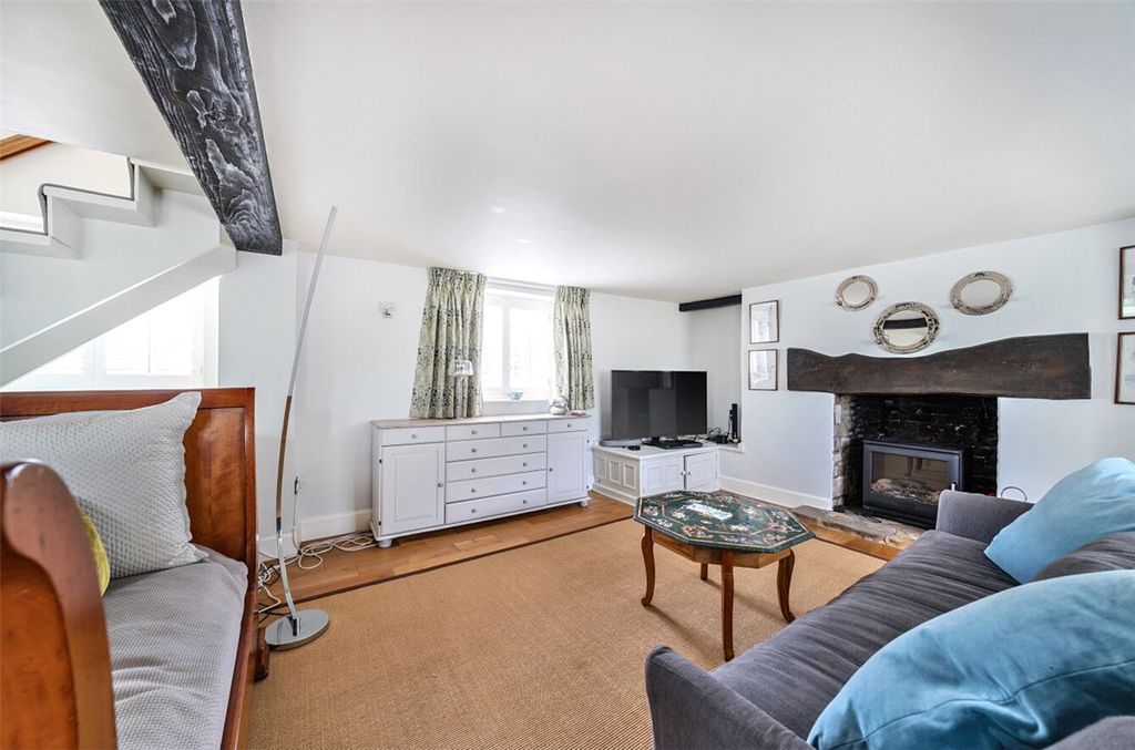 Property photo 3 of 17 Picture No. 06