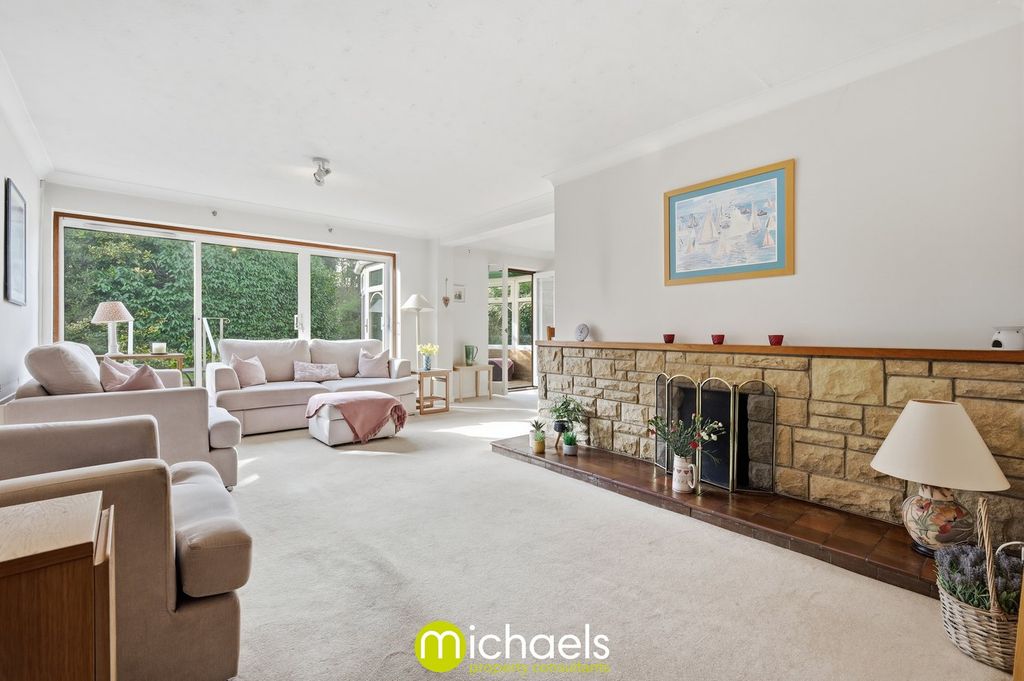 Property photo 3 of 29