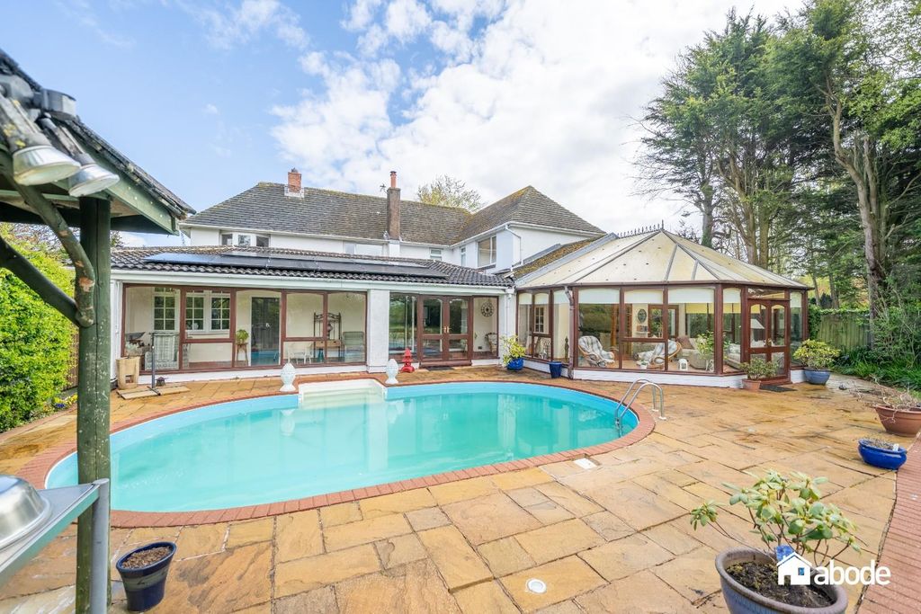 Property photo 2 of 48 25 Ince Road (36 Of 47).Jpg