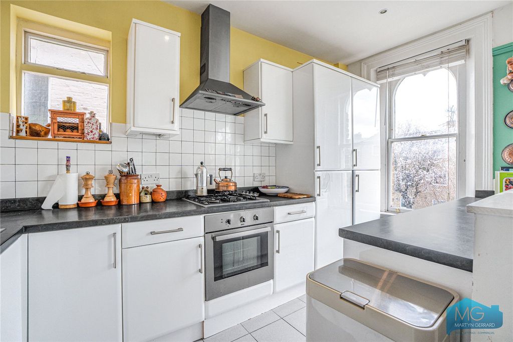 Property photo 3 of 12 Picture No. 20