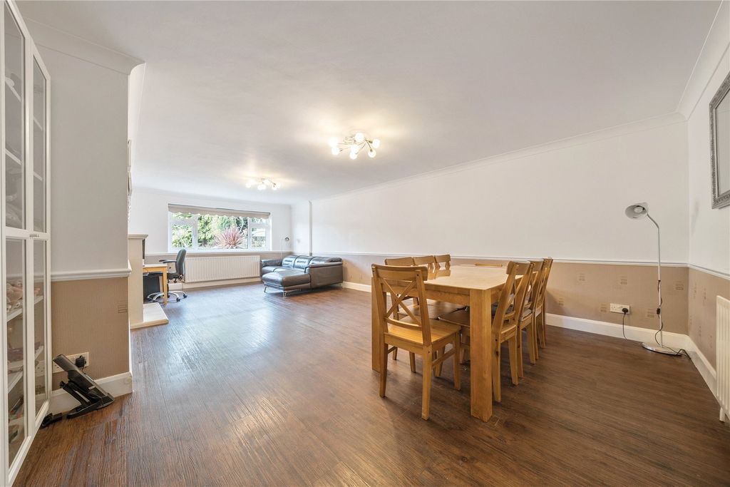 Property photo 3 of 19 Picture No. 09