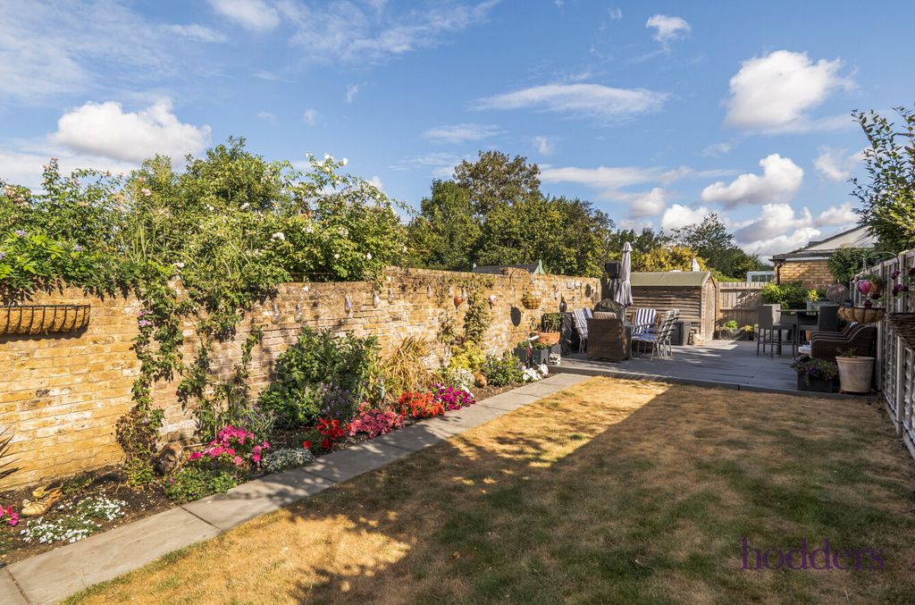 Property photo 3 of 20 2B53Dbd3-17cc-4Db...